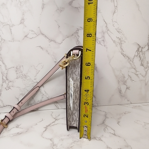 Michael Kors Phone Crossbody - Picture 3 of 7